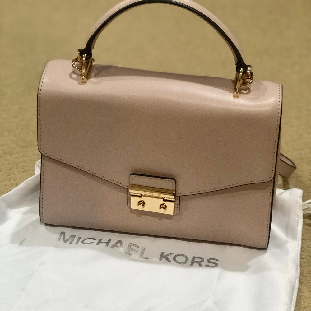 Michael Kors Sloan Top Handle Medium